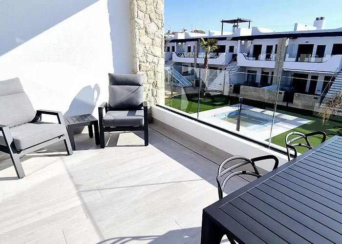 Penthouse Innovabeach Punta Prima Appartement *